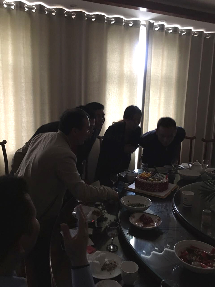 9、10月份員工生日風采